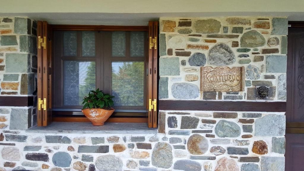 stone built studio entrance in Zagora, Pelion!